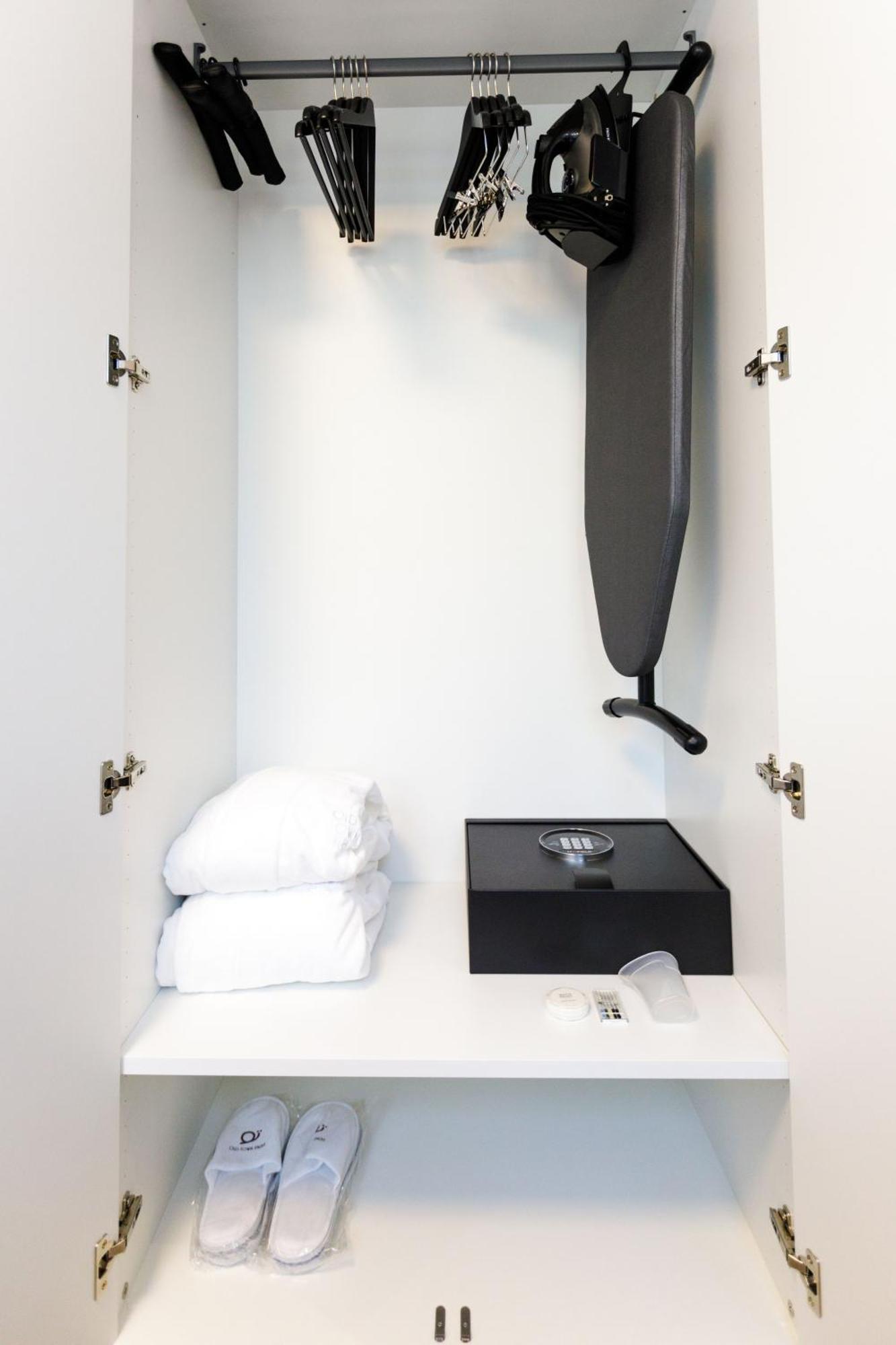 Apartment Old Town Snail Design