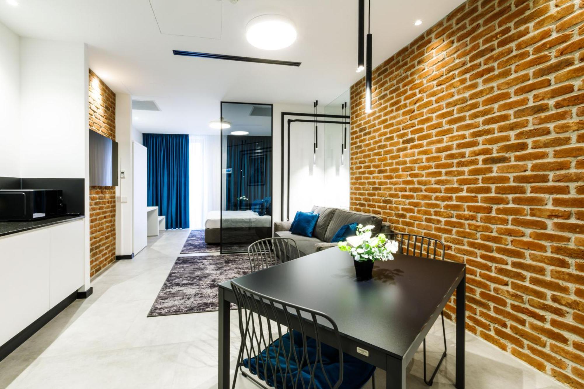 Old Town Snail Design Apartment